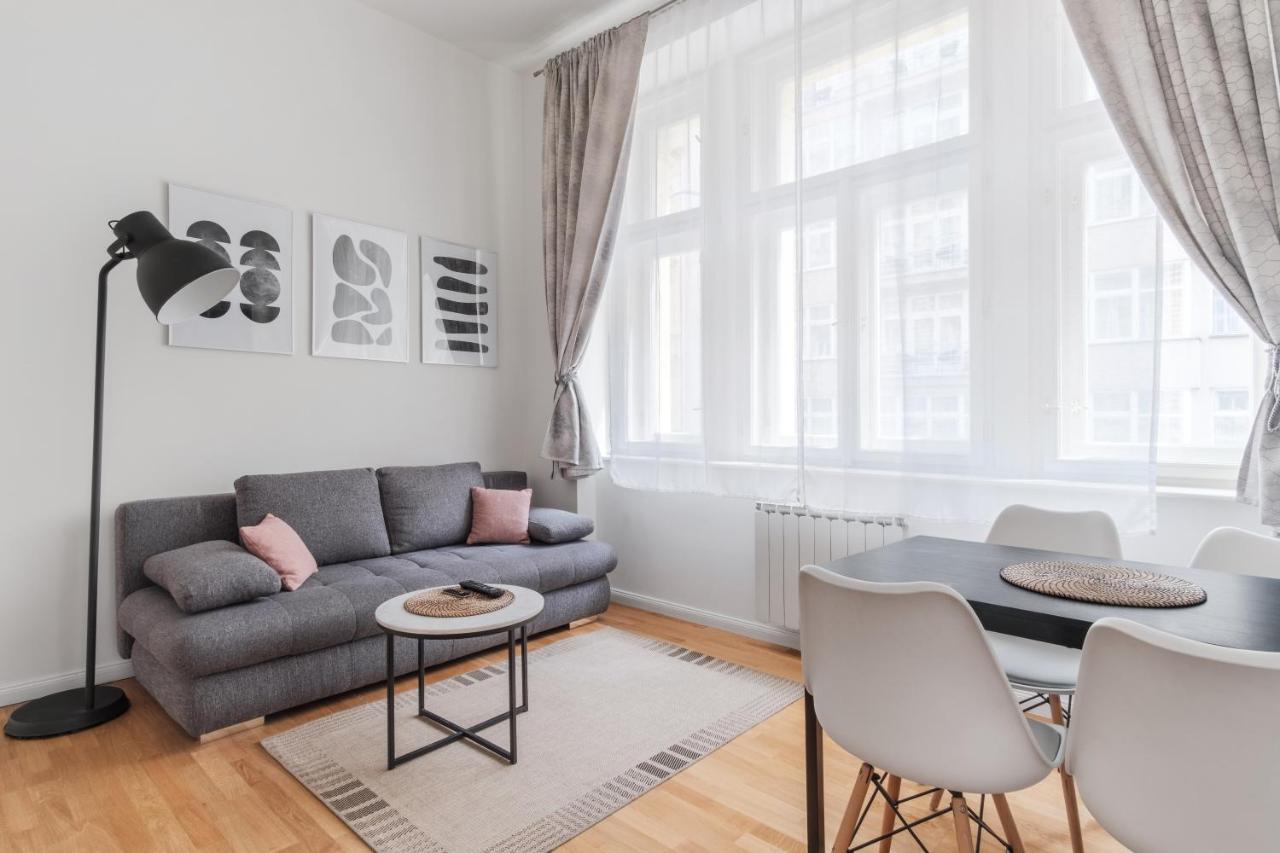 Luminous Apartment For 2 Near Wenceslas Square By Prague Days Dış mekan fotoğraf